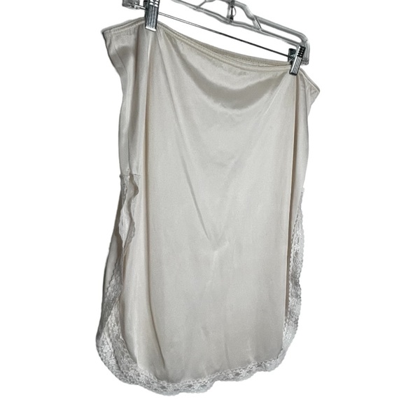 Vintage by‎ Mel-Lin Nylon Slip as is - Picture 3 of 6